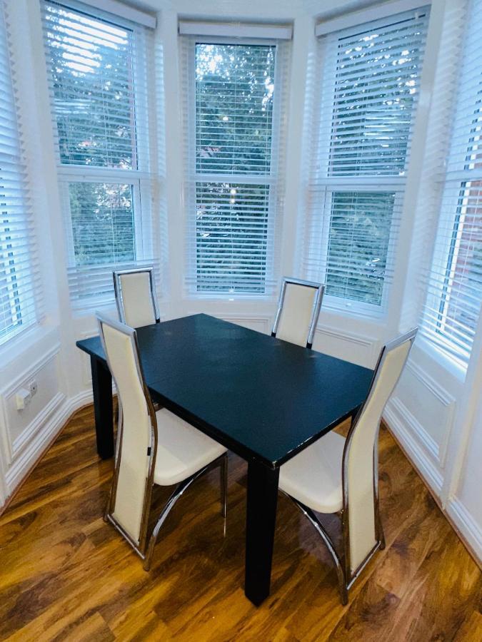 Newly Refurbished Two Bedrooms Flat St Leonards-on-Sea Экстерьер фото